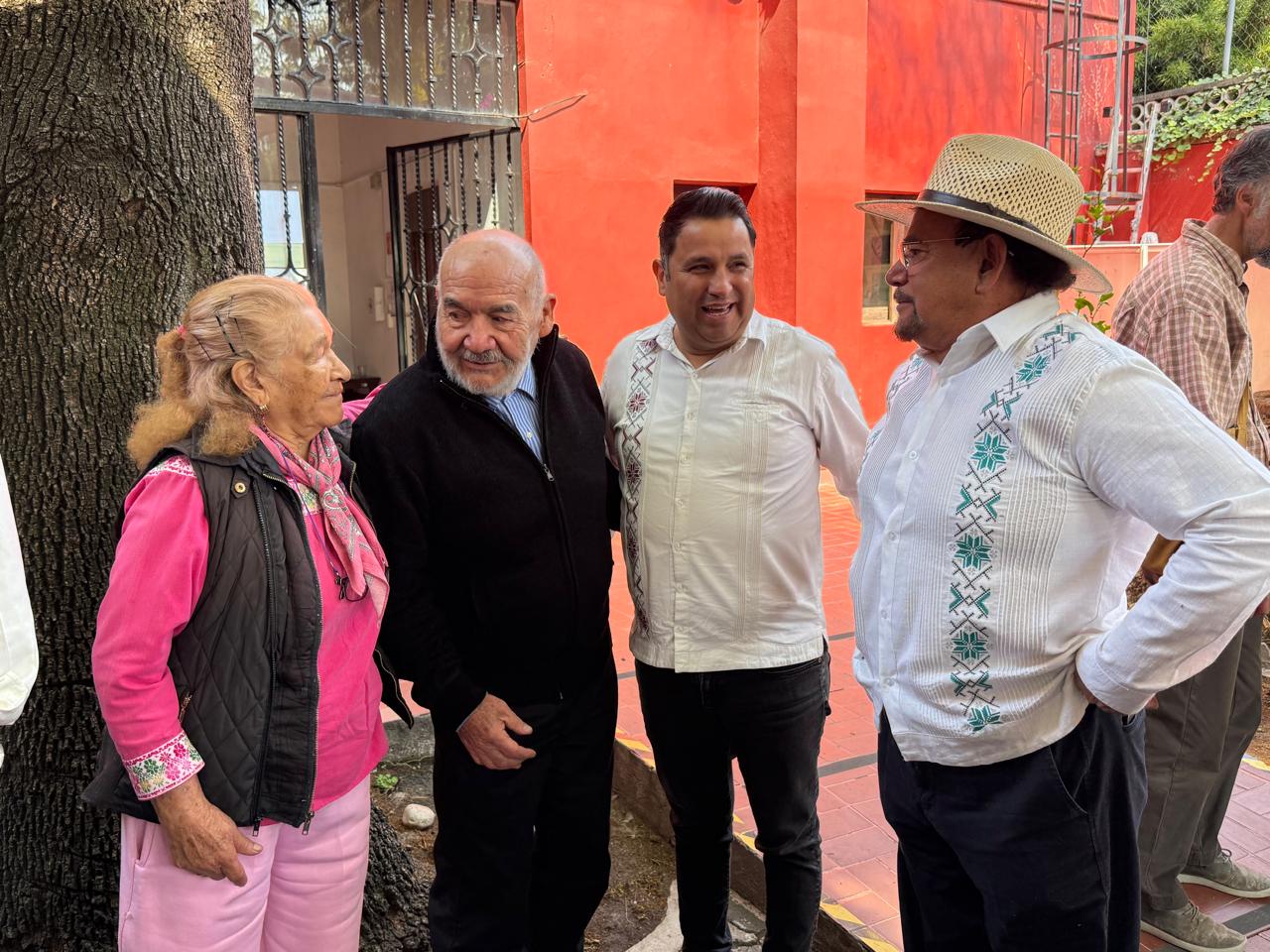 En reunión con José Luis Gutiérrez Neri y Pedro Moctezuma Barragán - Foto 2